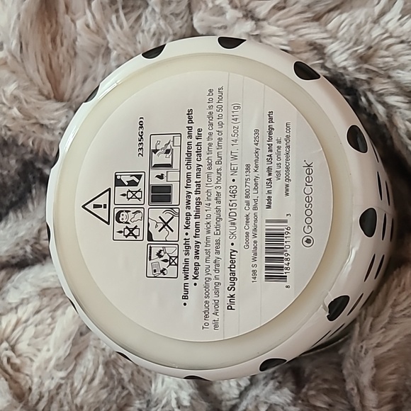 GooseCreek Pink Sugarberry Candle - Picture 2 of 3